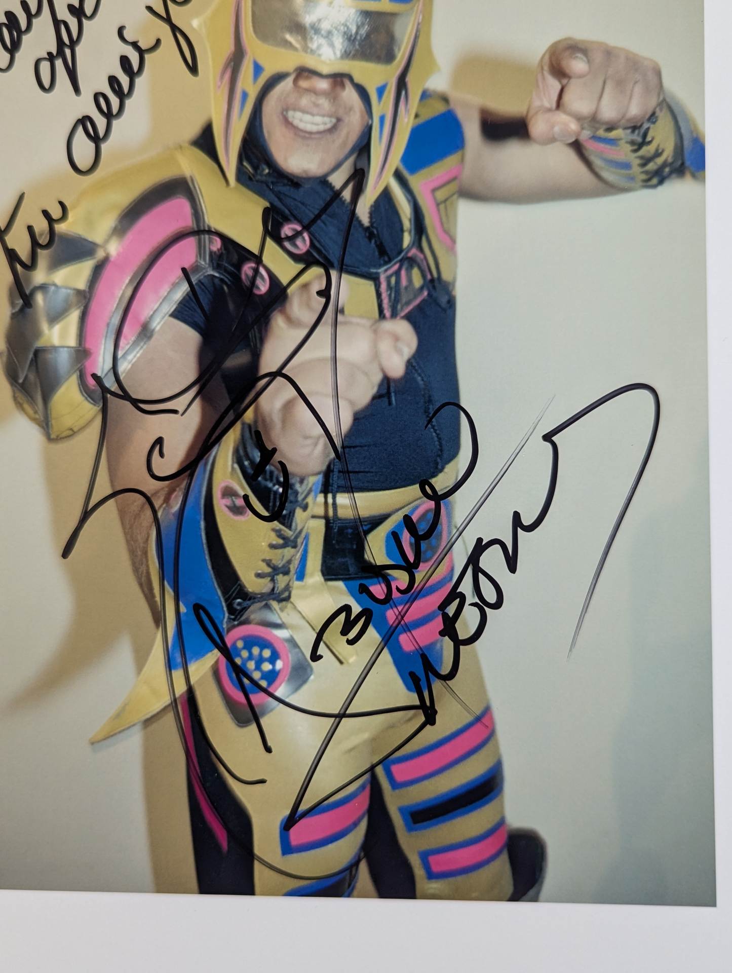 ☆AAA☆ アビスモ・ネグロ 直筆サイン入りポートレート① – 闘道館