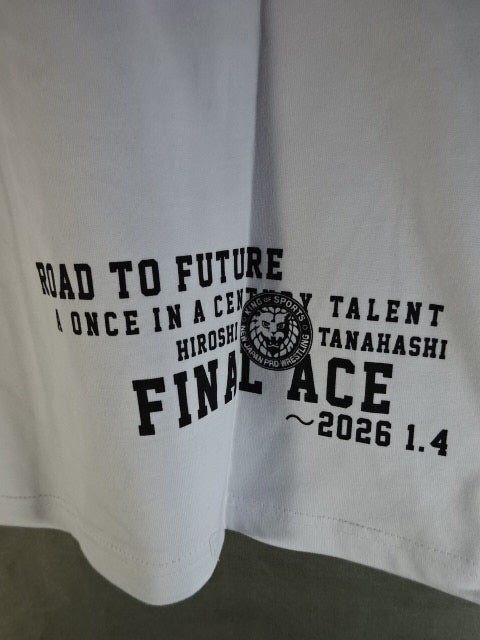 棚橋弘至×しまむら 引退記念 Tシャツ①(ホワイト)