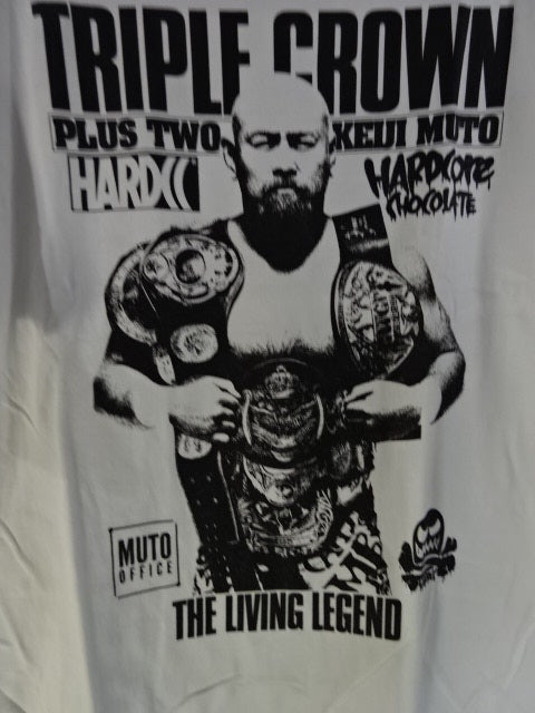 武藤敬司「TRIPLE CROWN PLUS TWO」Tシャツ②(ホワイト) – 闘道館