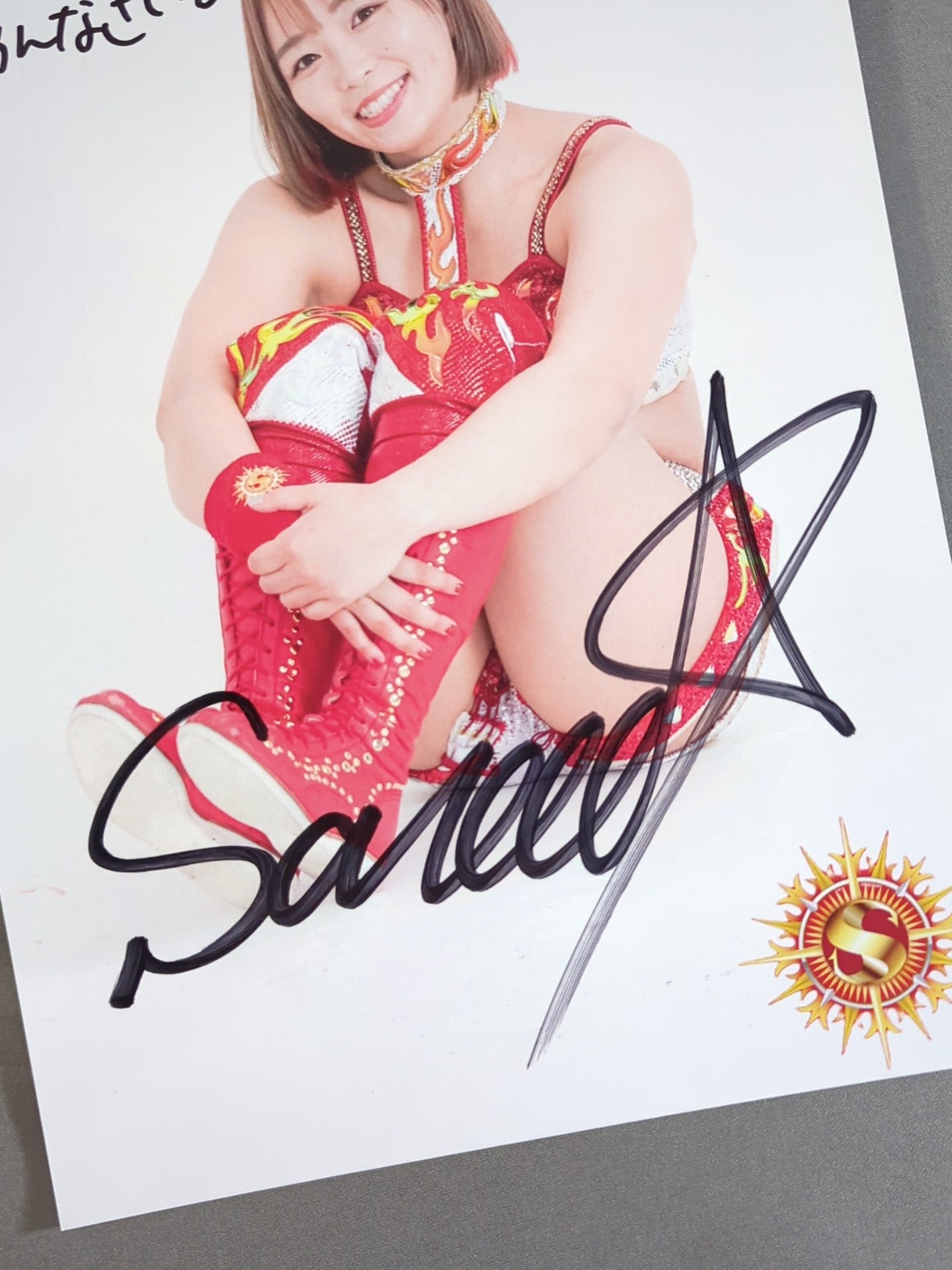 Sareee 直筆サイン入り ポートレート(F-3) – 闘道館