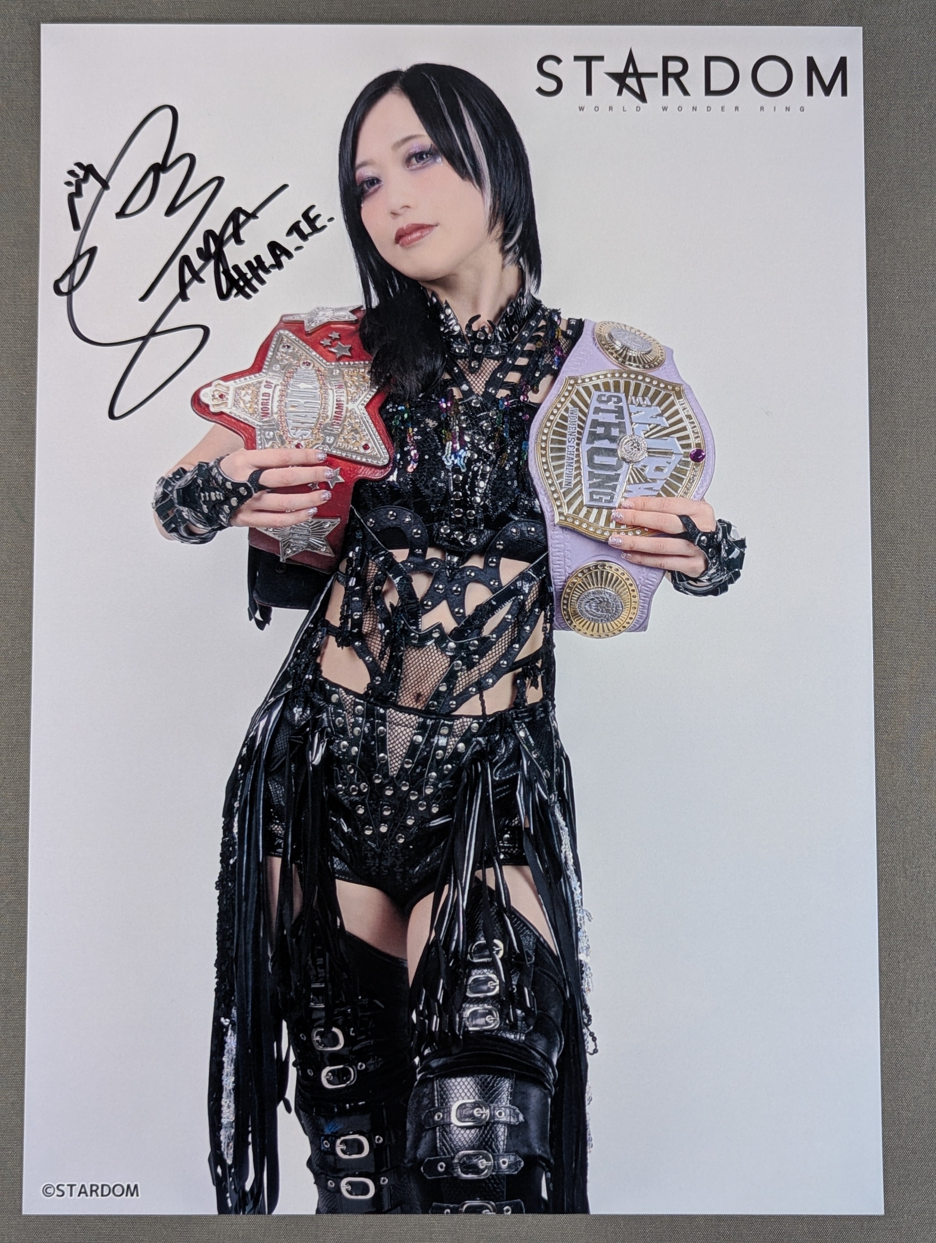 ☆二冠☆ 上谷沙弥 直筆サイン入り スターダムポートレート – 闘道館