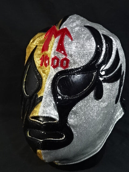 Mil Mascaras 