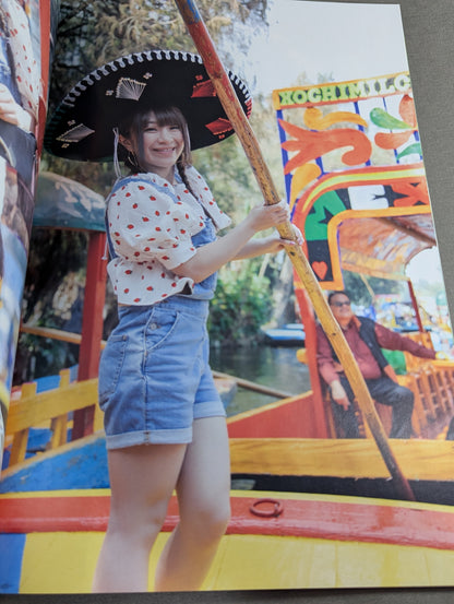 【hand signed autograph photo Tsukushi Official Photo Book "briza Primaveral ~Harukaze~"