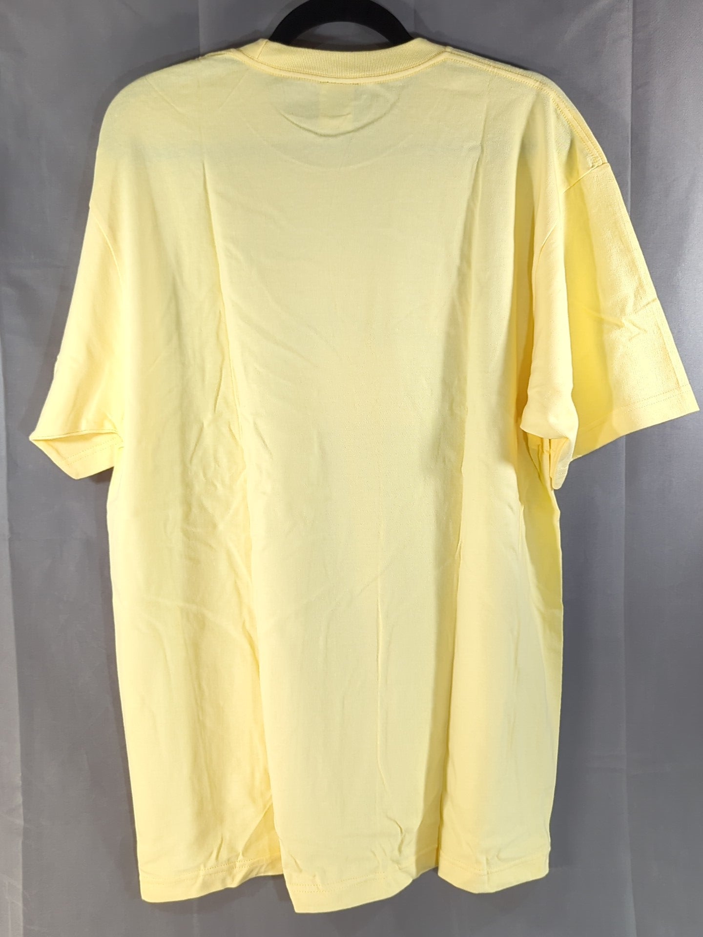 オカダ・カズチカ「THE RAINMAKER」Tシャツ(ライトイエロー)