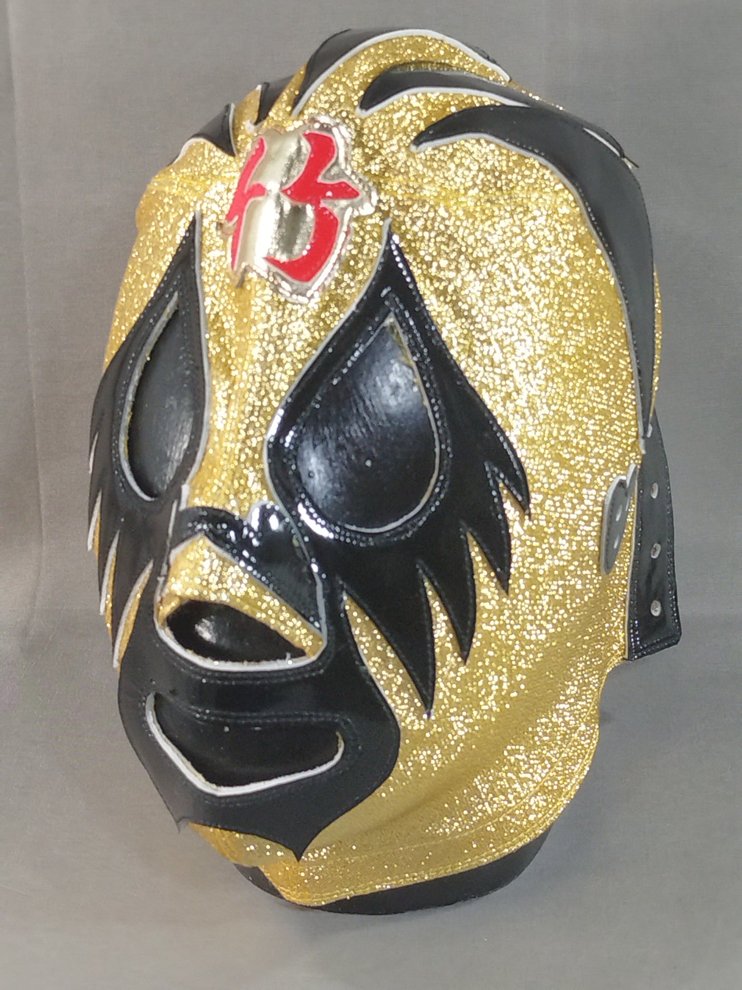 Bamboo crow (Go Takemura)