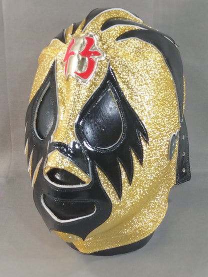 Bamboo crow (Go Takemura)