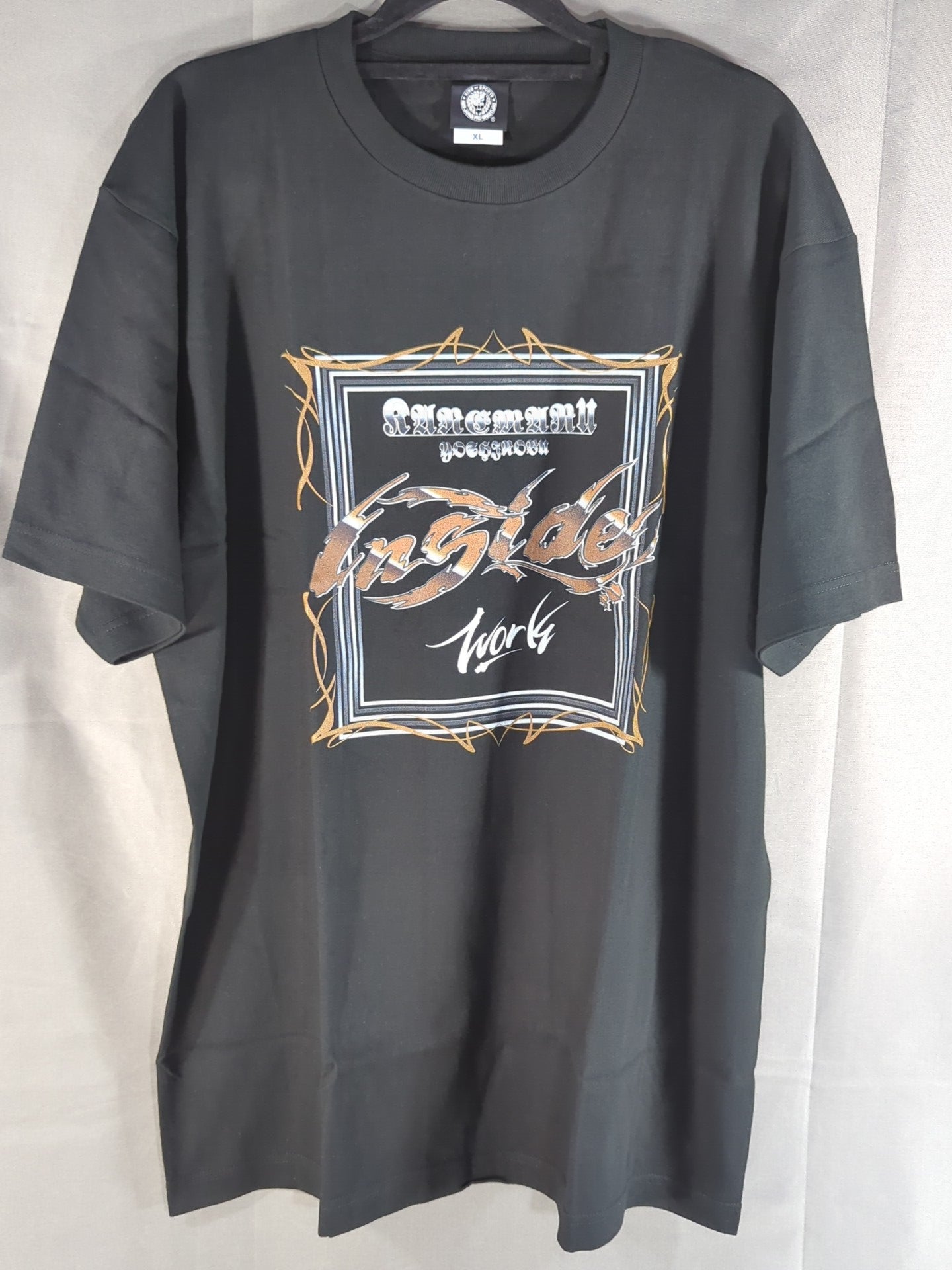 金丸義信×Racquer freaks/SHAKU「INSIDE WORK」Tシャツ