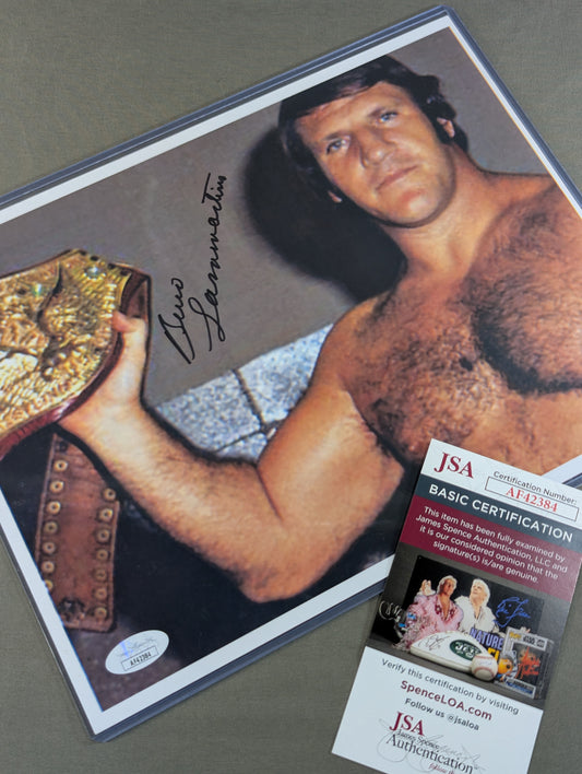 ★JSA★ Bruno Sammartino  hand signed autograph Pro-Photo  (Belt on Hand)