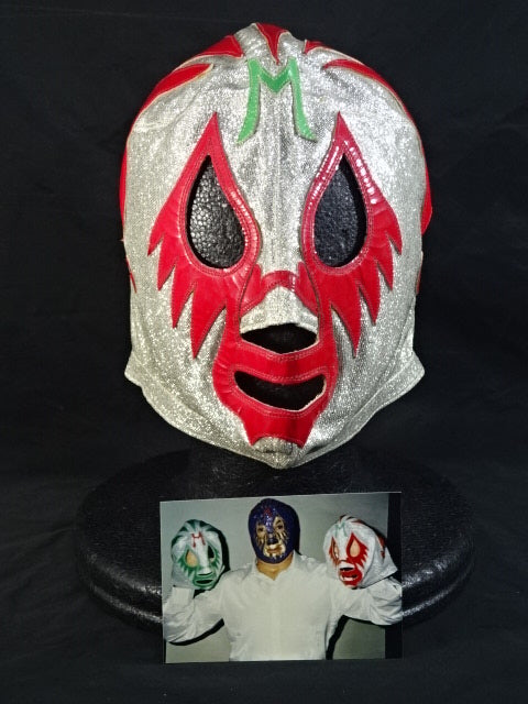 Mil Mascaras 