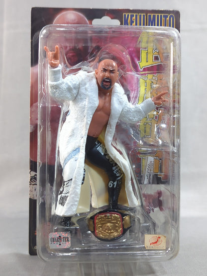 武藤敬司(白ガウン・LOVEポーズ・UNベルト)