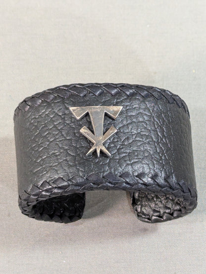 アンダーテイカー バングル