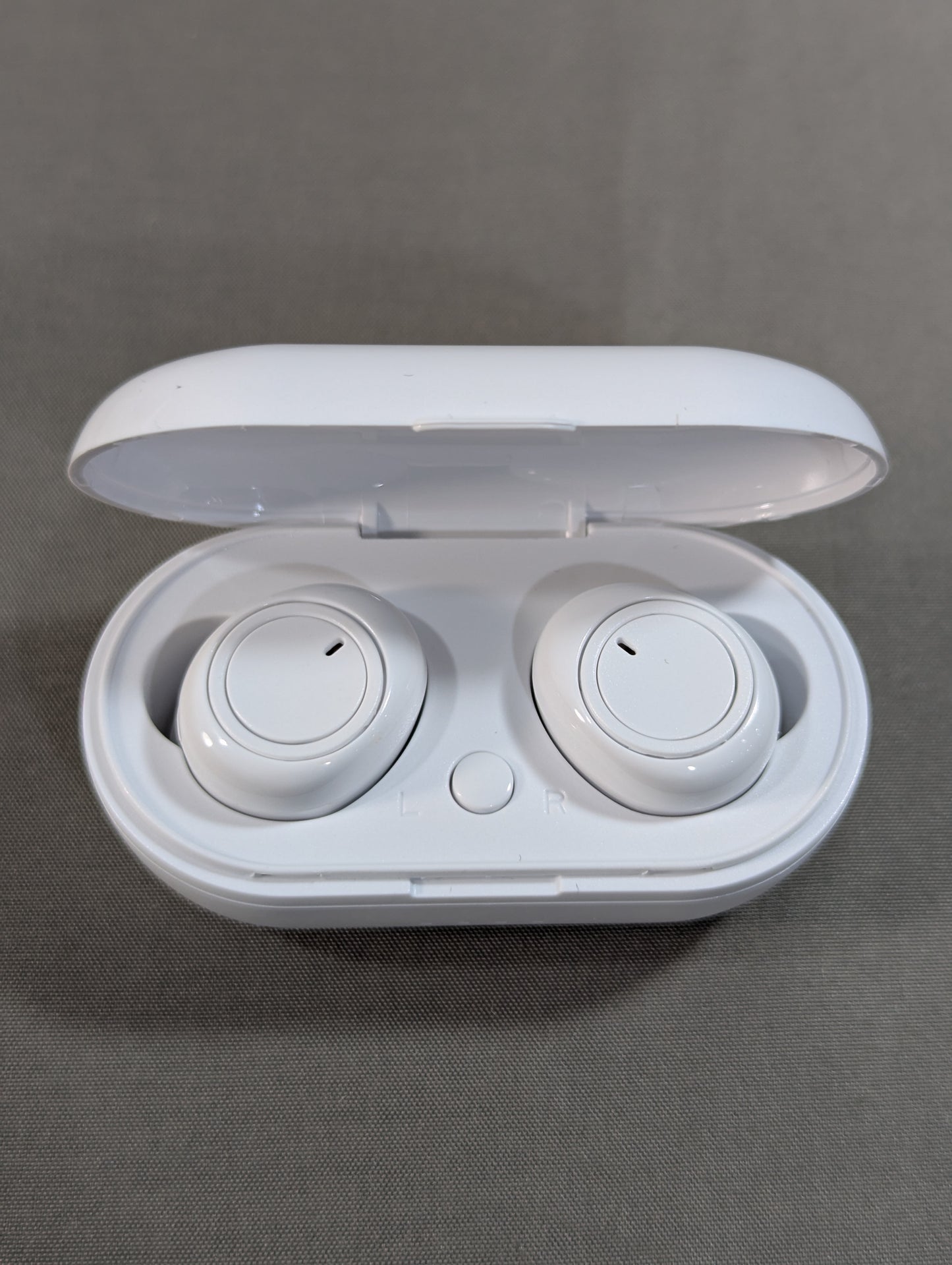 RIZIN Super Strong Cordless Earbuds