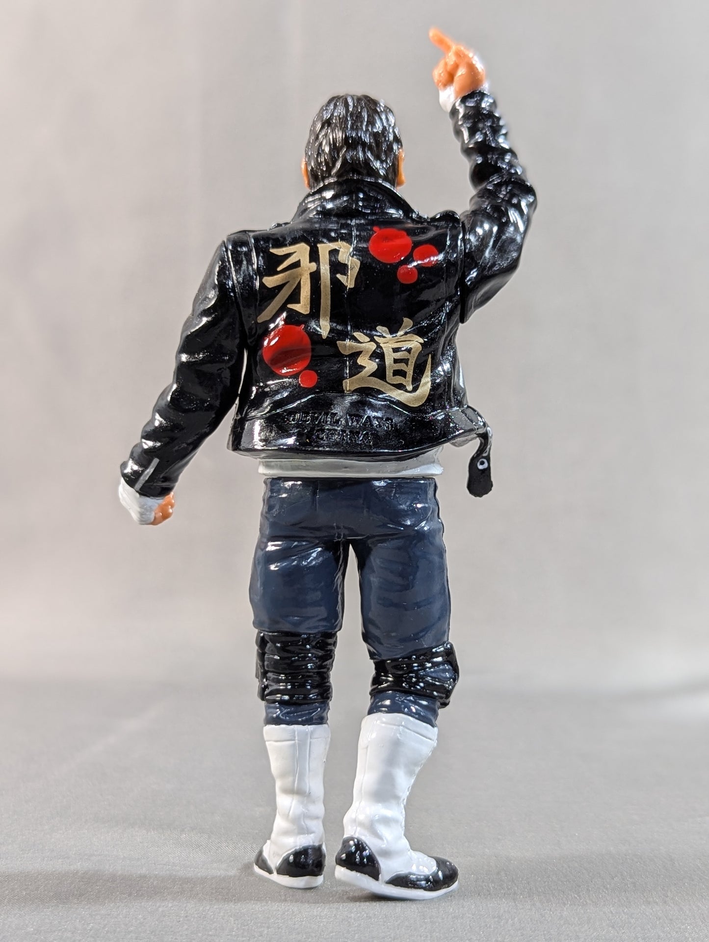 大仁田厚(白シャツ・革ジャン)