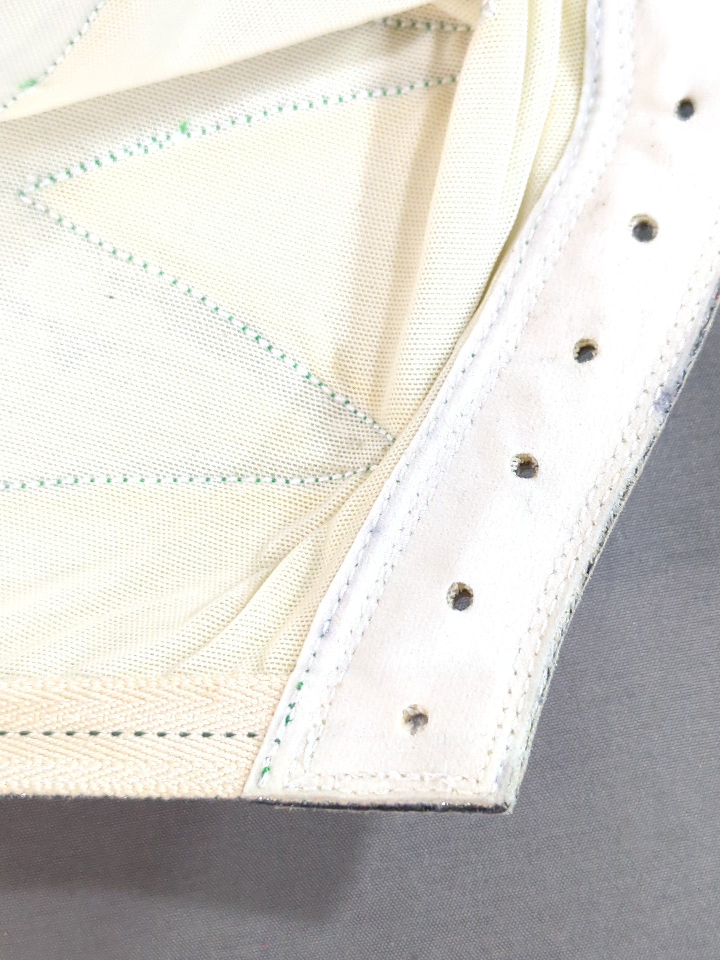 グレイ・シャドウ(ロッキー・ロメロ)