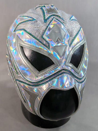 グレイ・シャドウ(ロッキー・ロメロ)