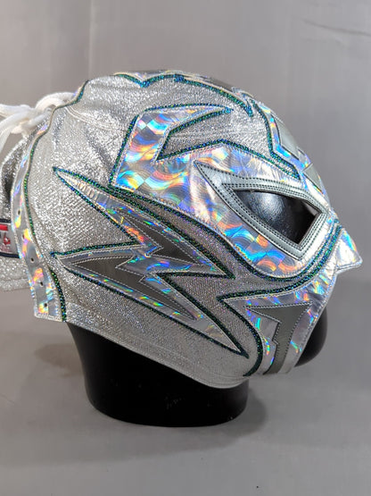 グレイ・シャドウ(ロッキー・ロメロ)