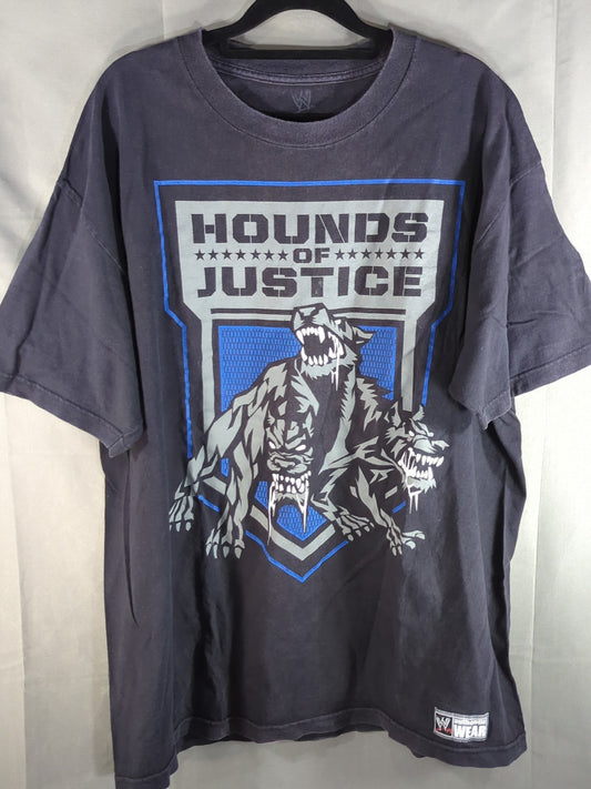 ザ・シールド「HOUNDS OF JUSTICE」Tシャツ(WWE(2010s) / ブラック)