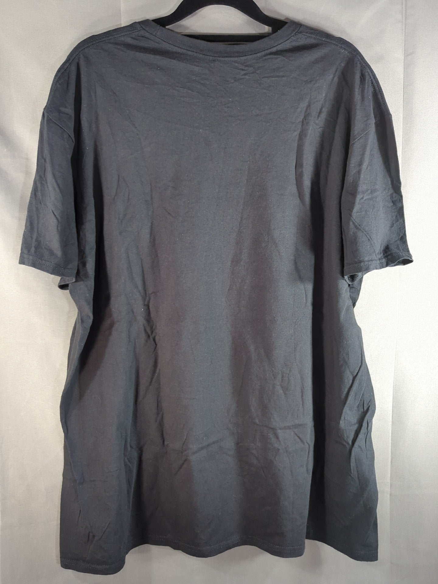 レッスルマニアXL コーディ・ローデス＆セス・フリーキン・ロリンズvsロマン・レインズ＆ザ・ロック ピクチャーTシャツ(ブラック)