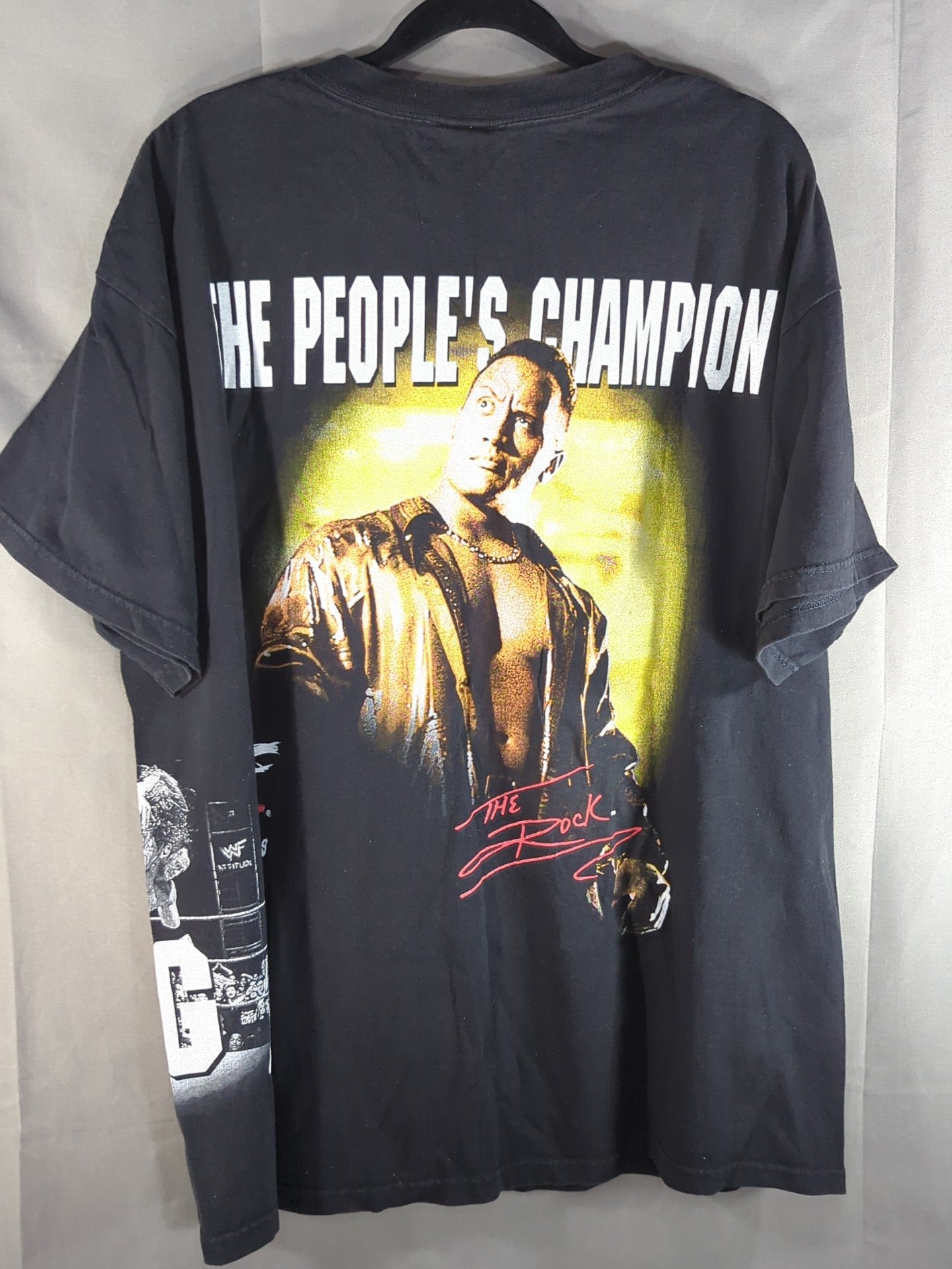 ザ・ロック ピクチャーTシャツ①(WWF(2001) / ブラック)