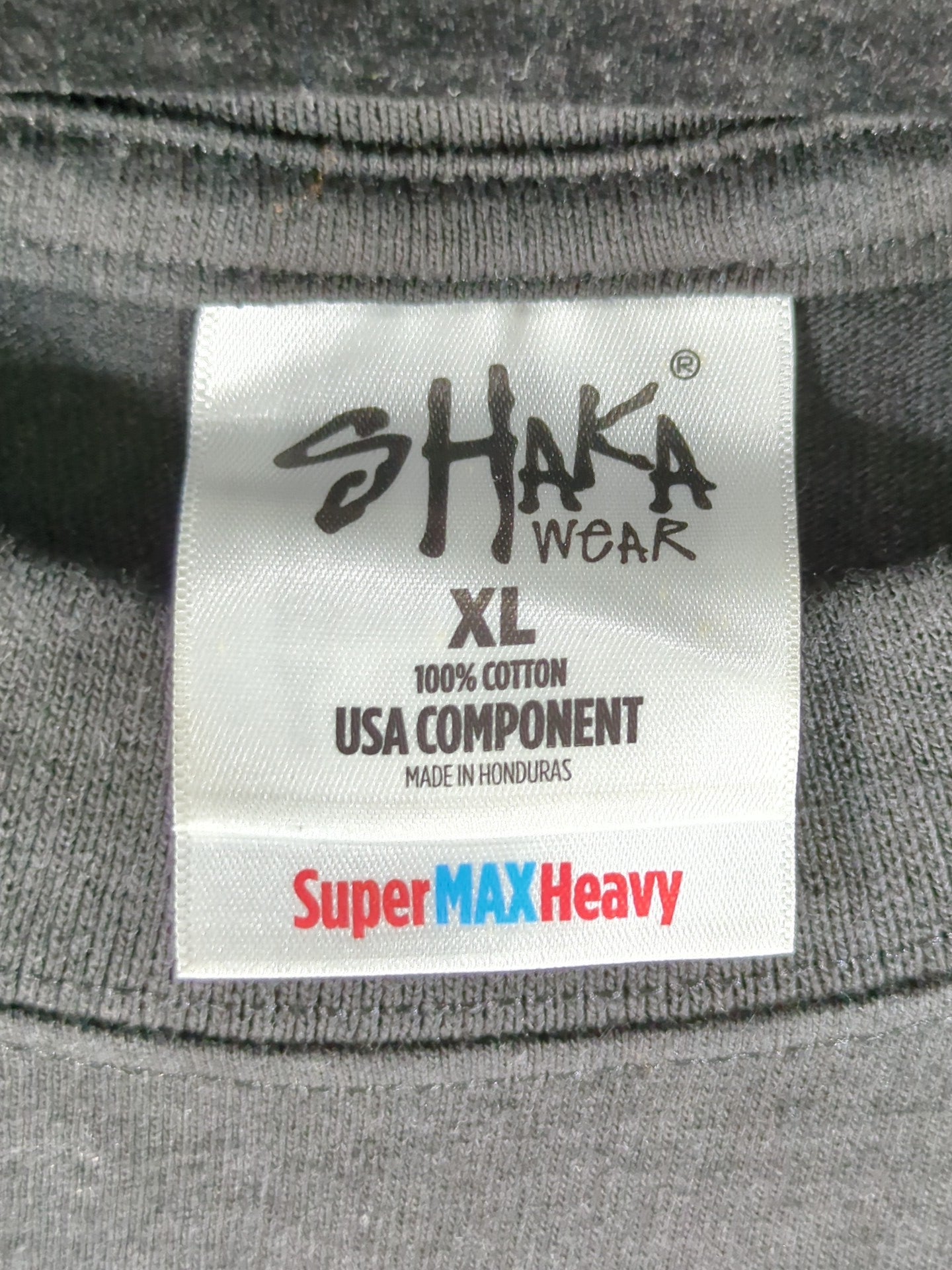 バッド・バニー「BAKCLASH」ピクチャーTシャツ(ブラック)