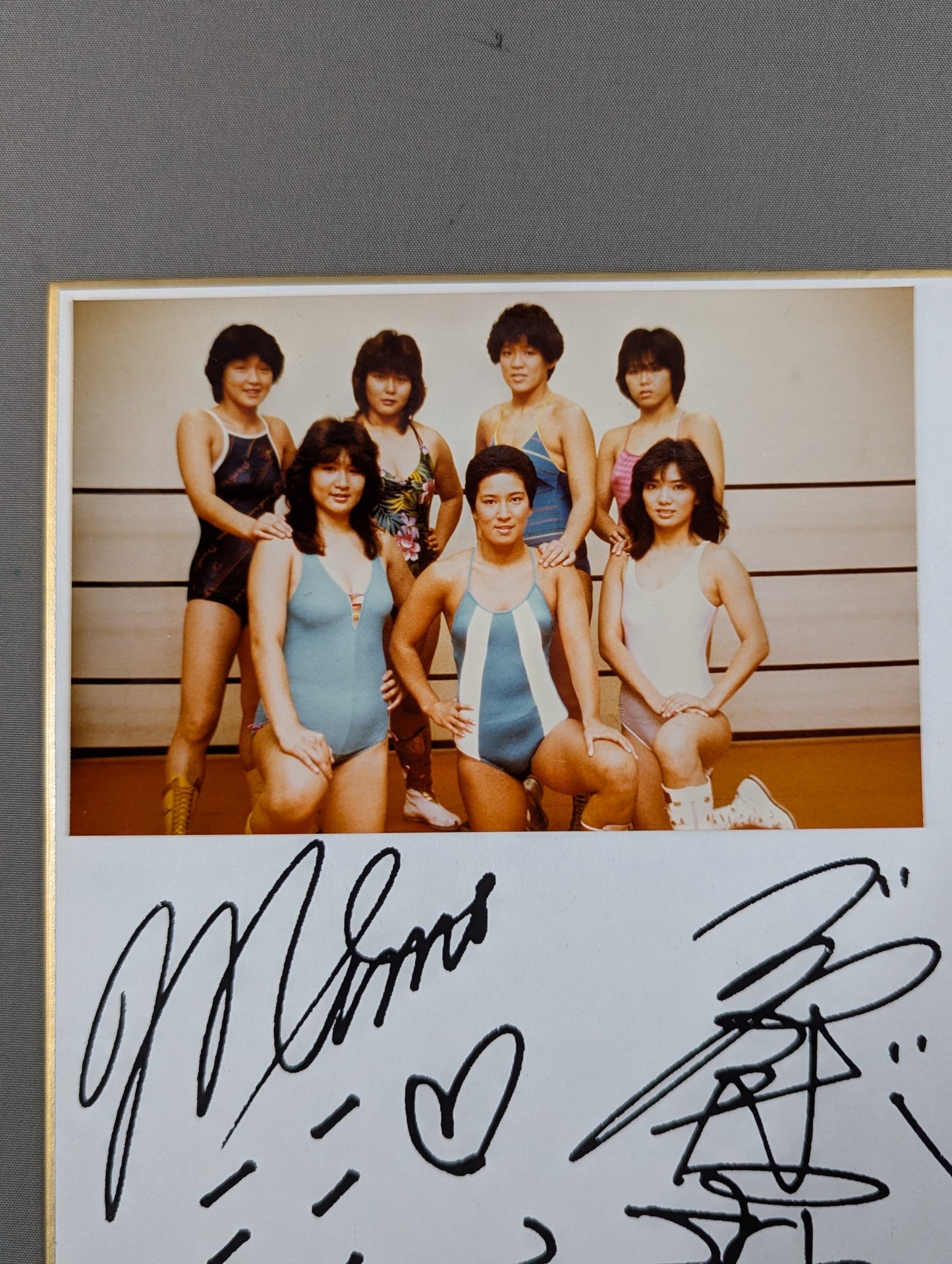 全日本女子プロレス プリントサイン寄せ書き(生写真貼付)