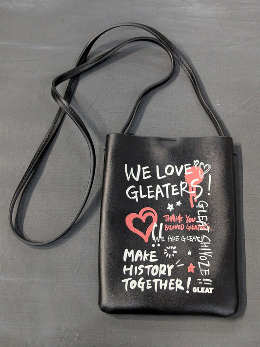 GLEAT「WE LOVE GLEATERS」サコッシュ