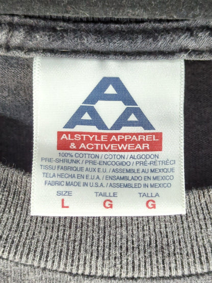 クリスチャン「DuDe, you're A Total Chump Stain!」イラストTシャツ(WWF(2002) / ブラック)