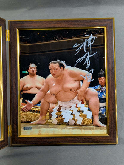 ★BBM 限定100★ 第七十二代横綱 稀勢の里 寛 引退記念 直筆サイン入りフォトパネル（2連式）