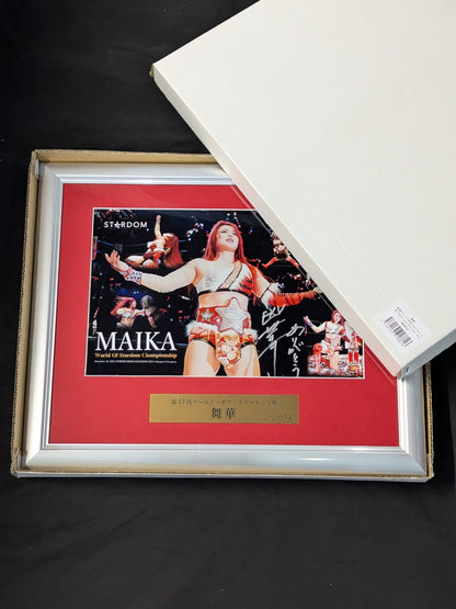 ★初戴冠★ 舞華 第17代ワールド・オブ・スターダム王座 直筆サイン入り フォトフレーム