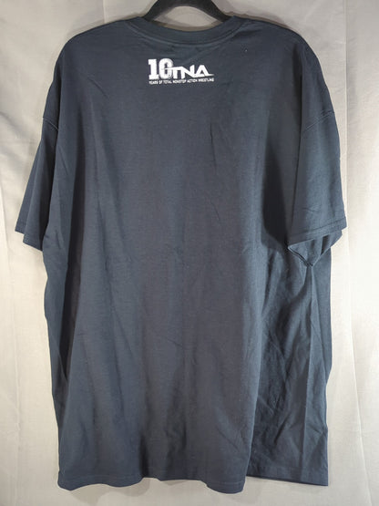 ミスター・アンダーソン ｢TVMA｣ Tシャツ(ブラック)