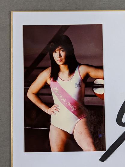 豊田真奈美 プリントサイン(ブロマイド貼付・生写真付)