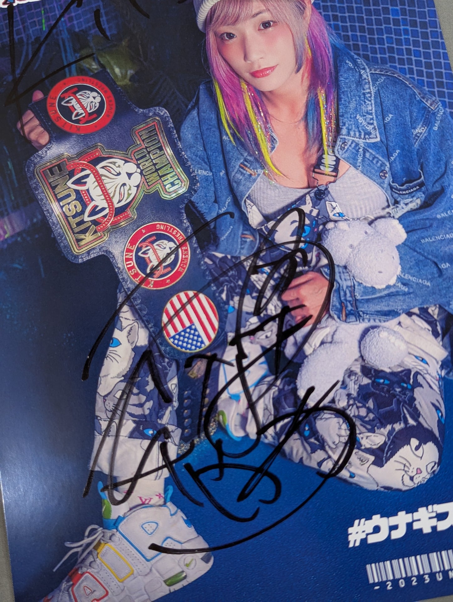 ウナギ・サヤカ 直筆サイン入りポートレート(C-7)