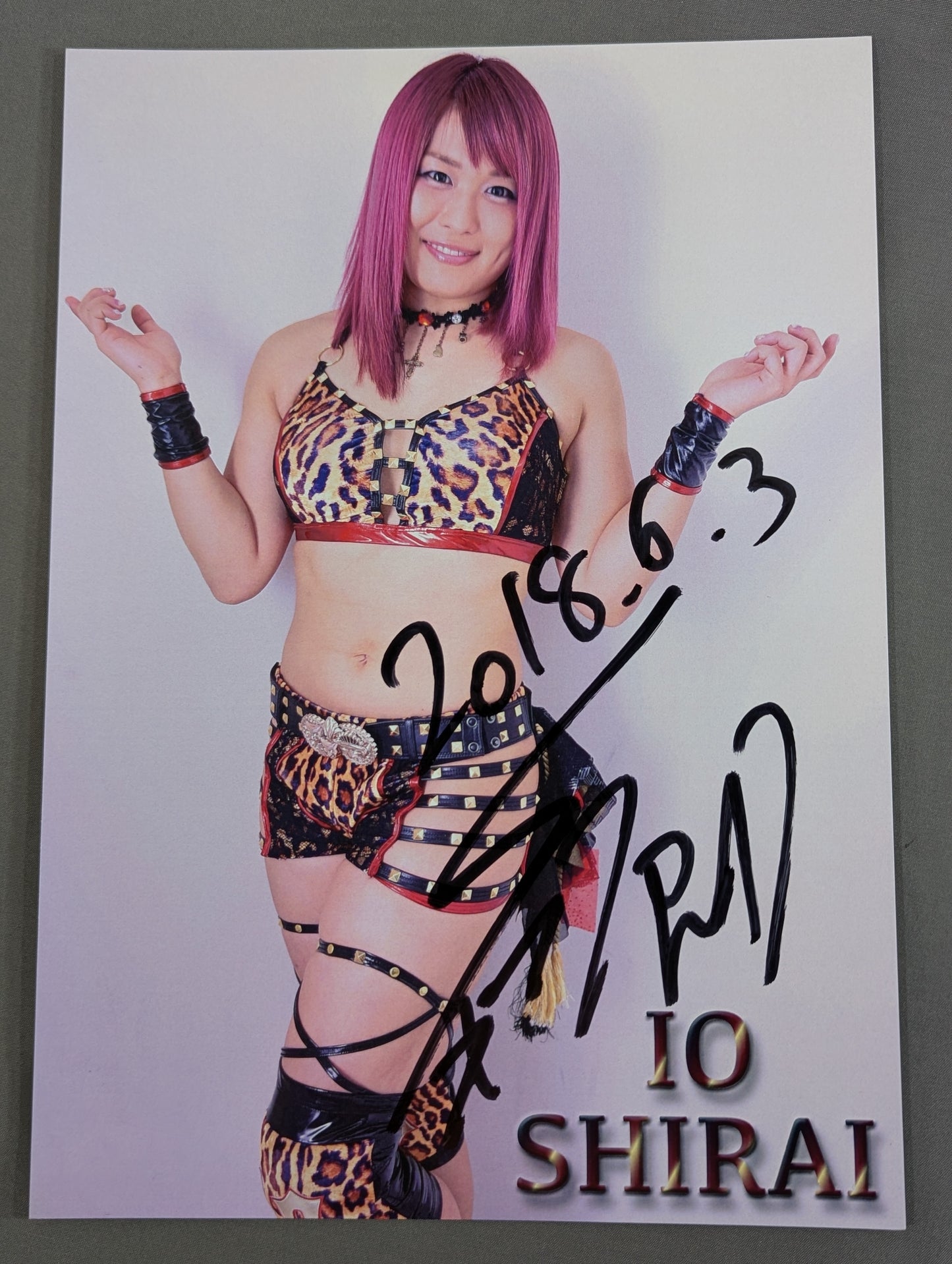 Io Shirai (Iyo Sky)  hand signed autograph Pro-Photo (A-2)