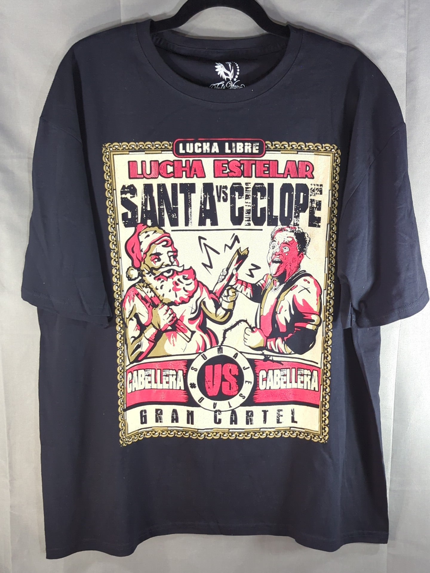 シクロペvsサンタ「NO DEATHMATCH NO CHRISTMAS」イラストTシャツ(ブラック)