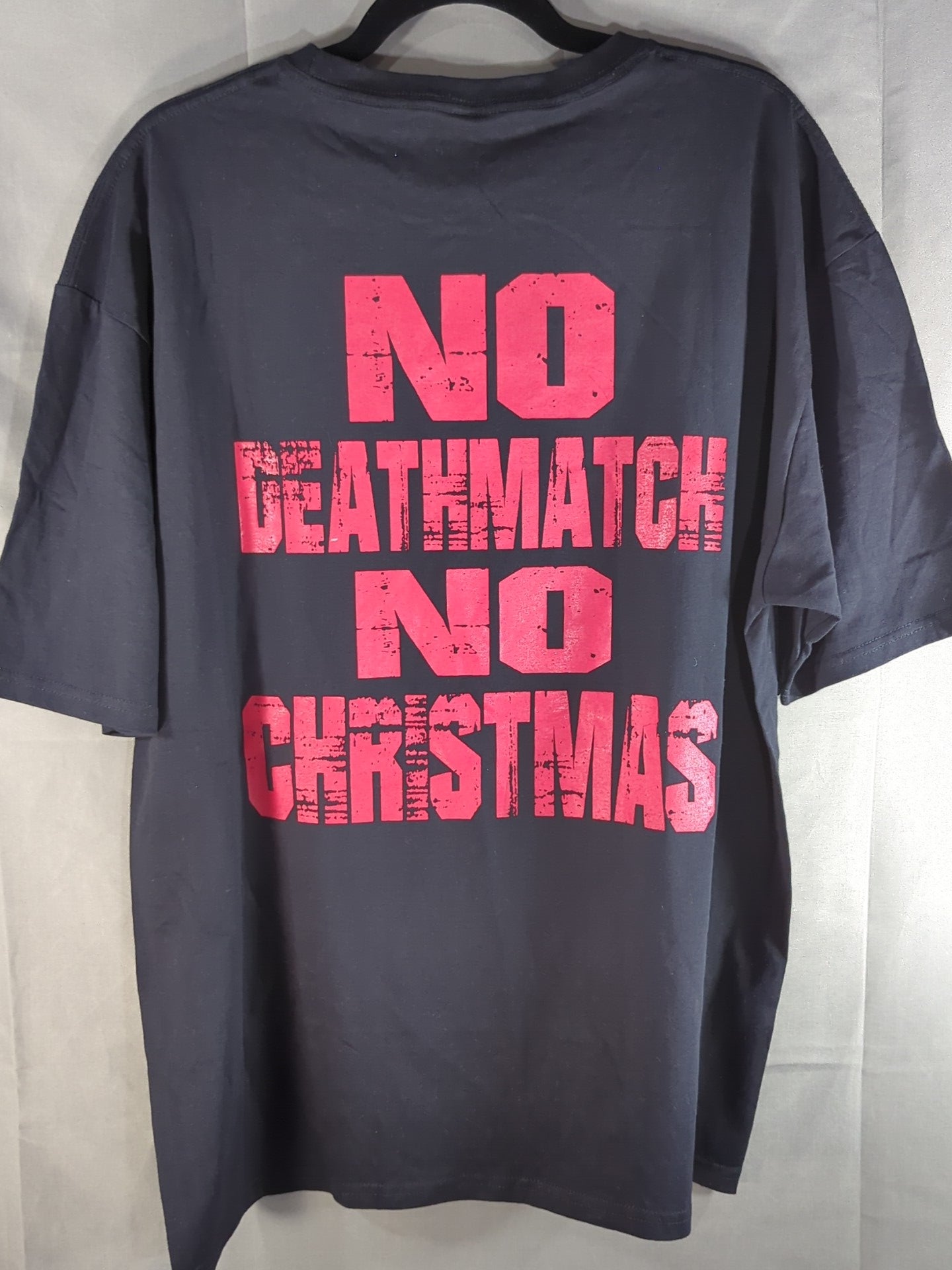 シクロペvsサンタ「NO DEATHMATCH NO CHRISTMAS」イラストTシャツ(ブラック)