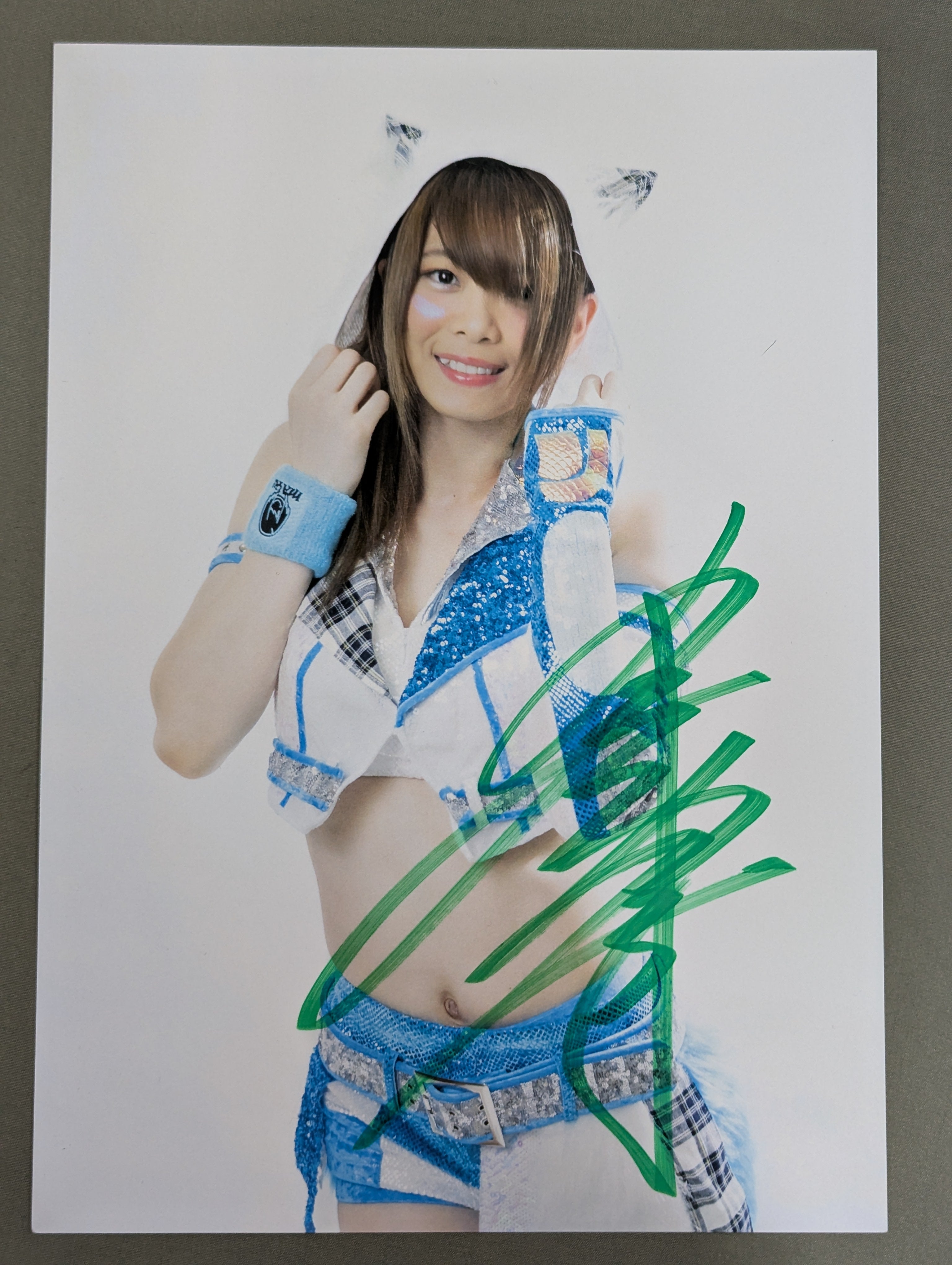 スターダム 岩谷麻優選手 直筆サインボール未開封 トレカ2枚つき 岩谷麻優 直筆サイン入り スターダムポートレート(V-9) – 闘道館