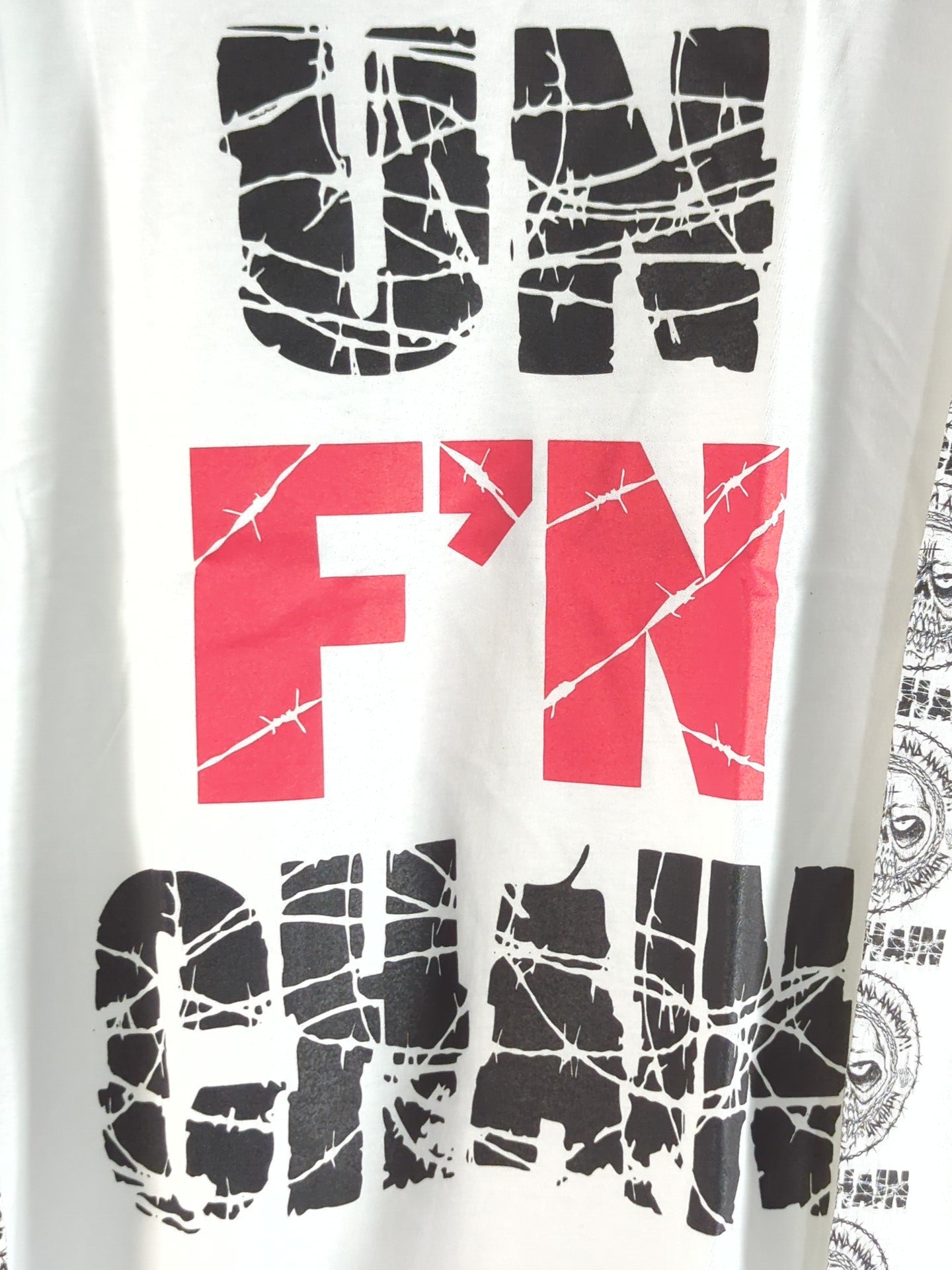 Jun Kasai  Unit "UNCHAIN" Long Sleeve T-Shirt (White)