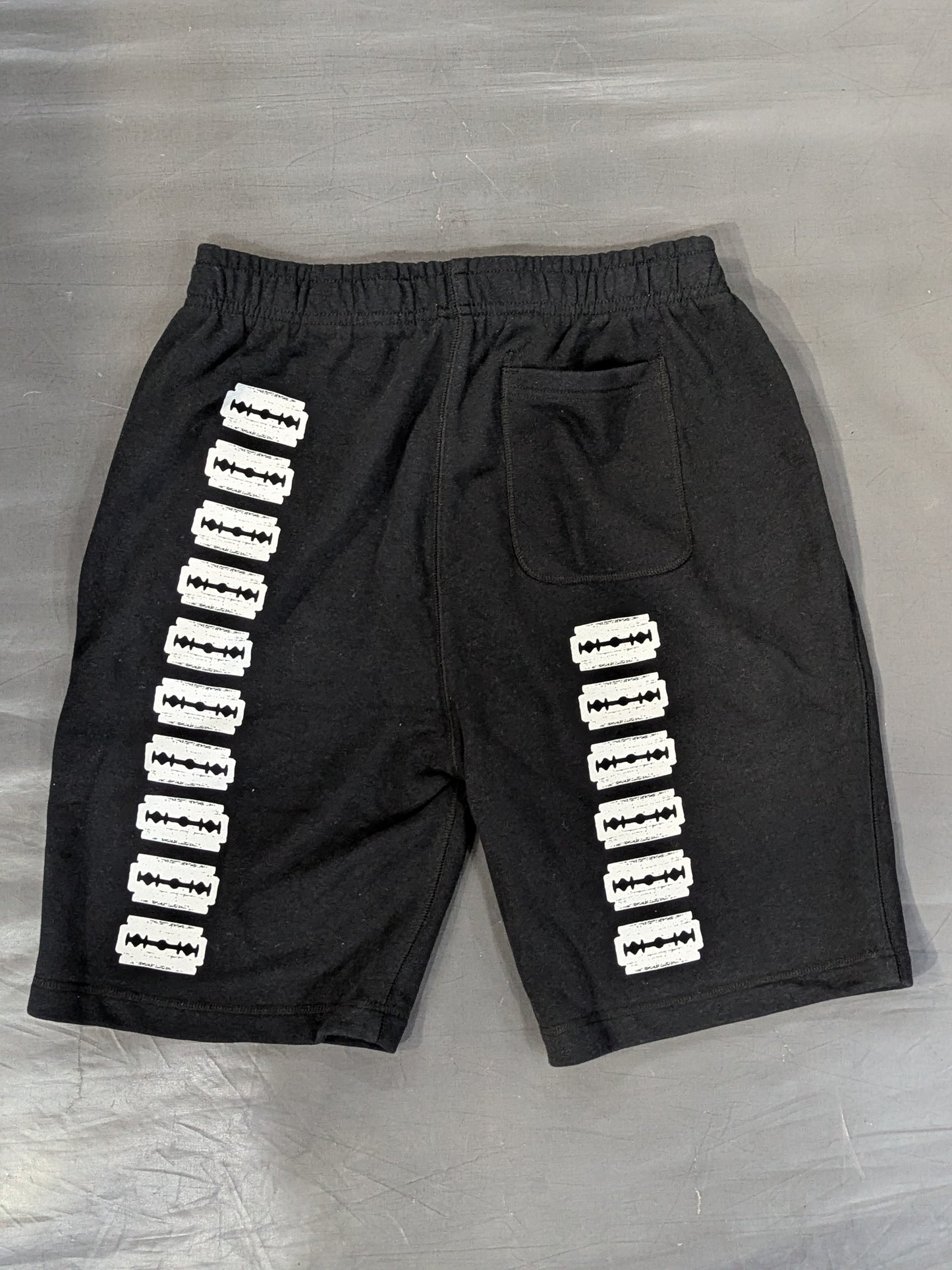 ★黄昏番長★ 葛西純「SHUT UP AND CRAZY」スウェットハーフパンツ(ブラック×イエロー)