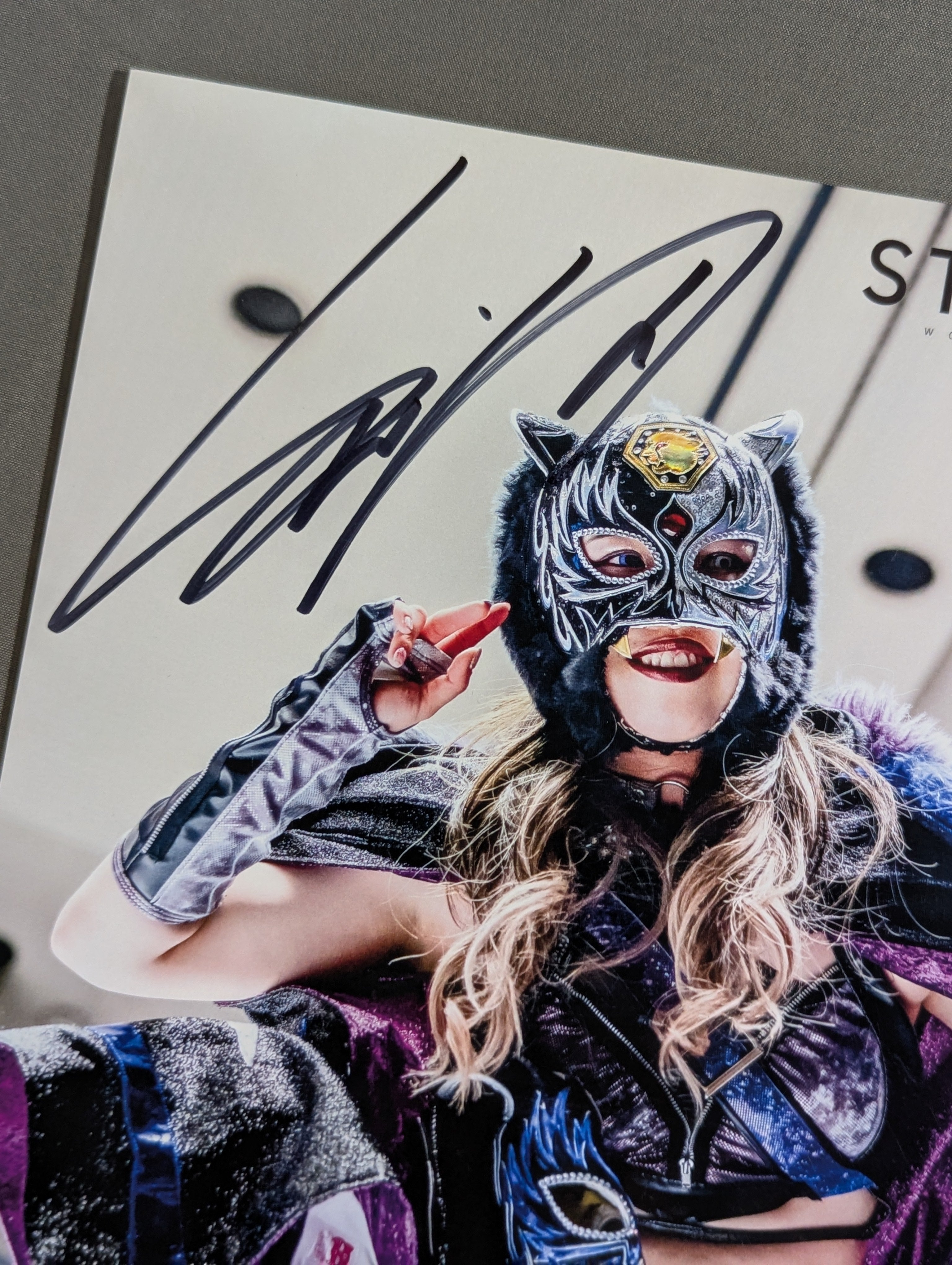 女子プロレススターダム スターライトキッド サイン入りポートレート 