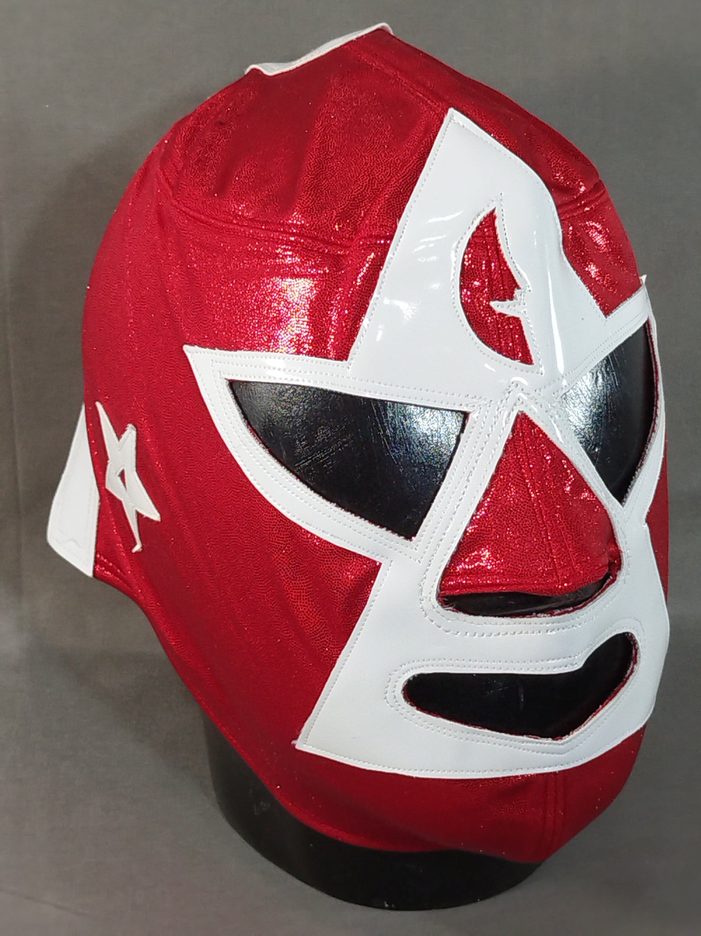 Mil Mascaras 
