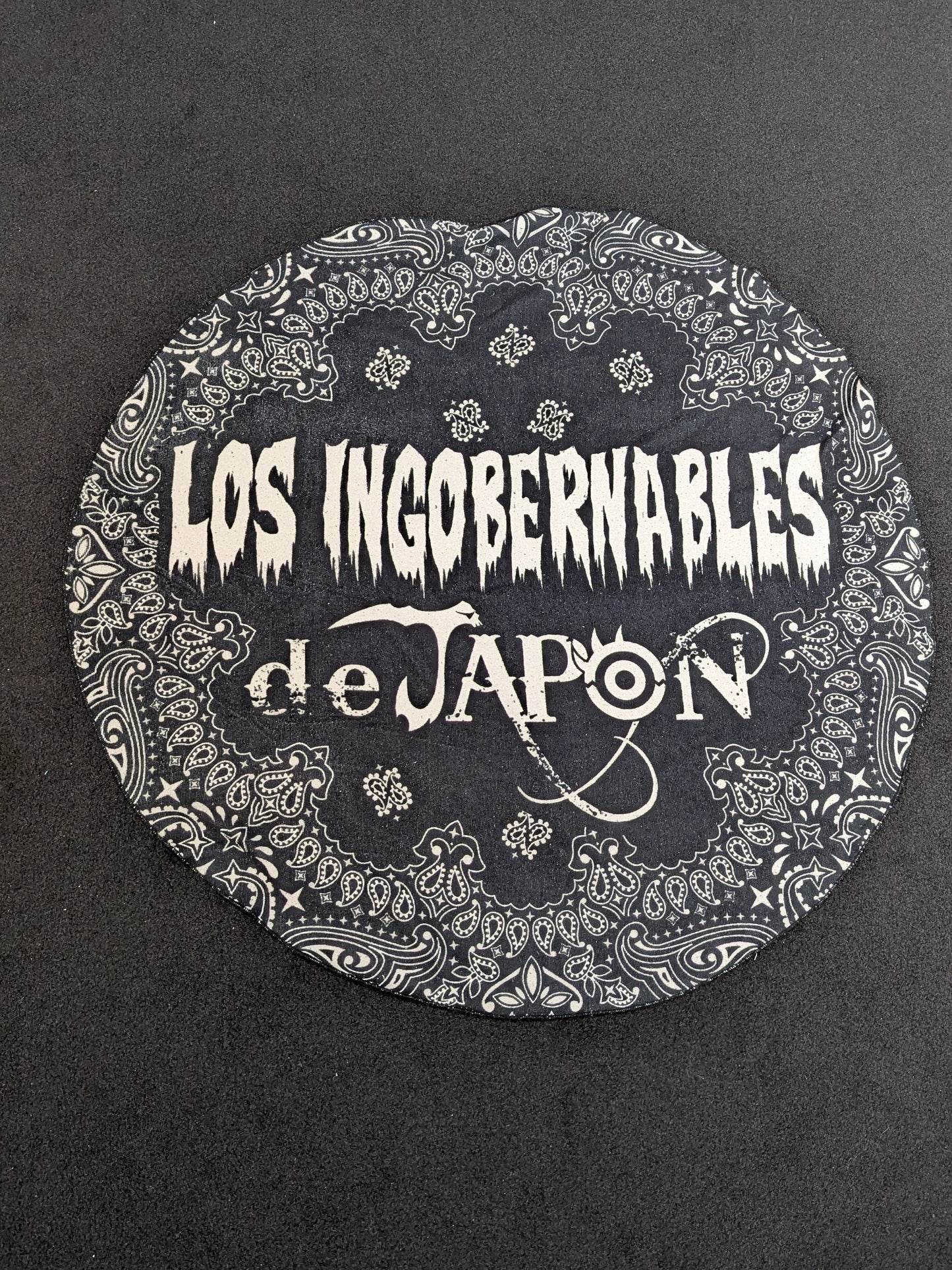 LOS INGOBERNABLES de JAPON  Circle Towel