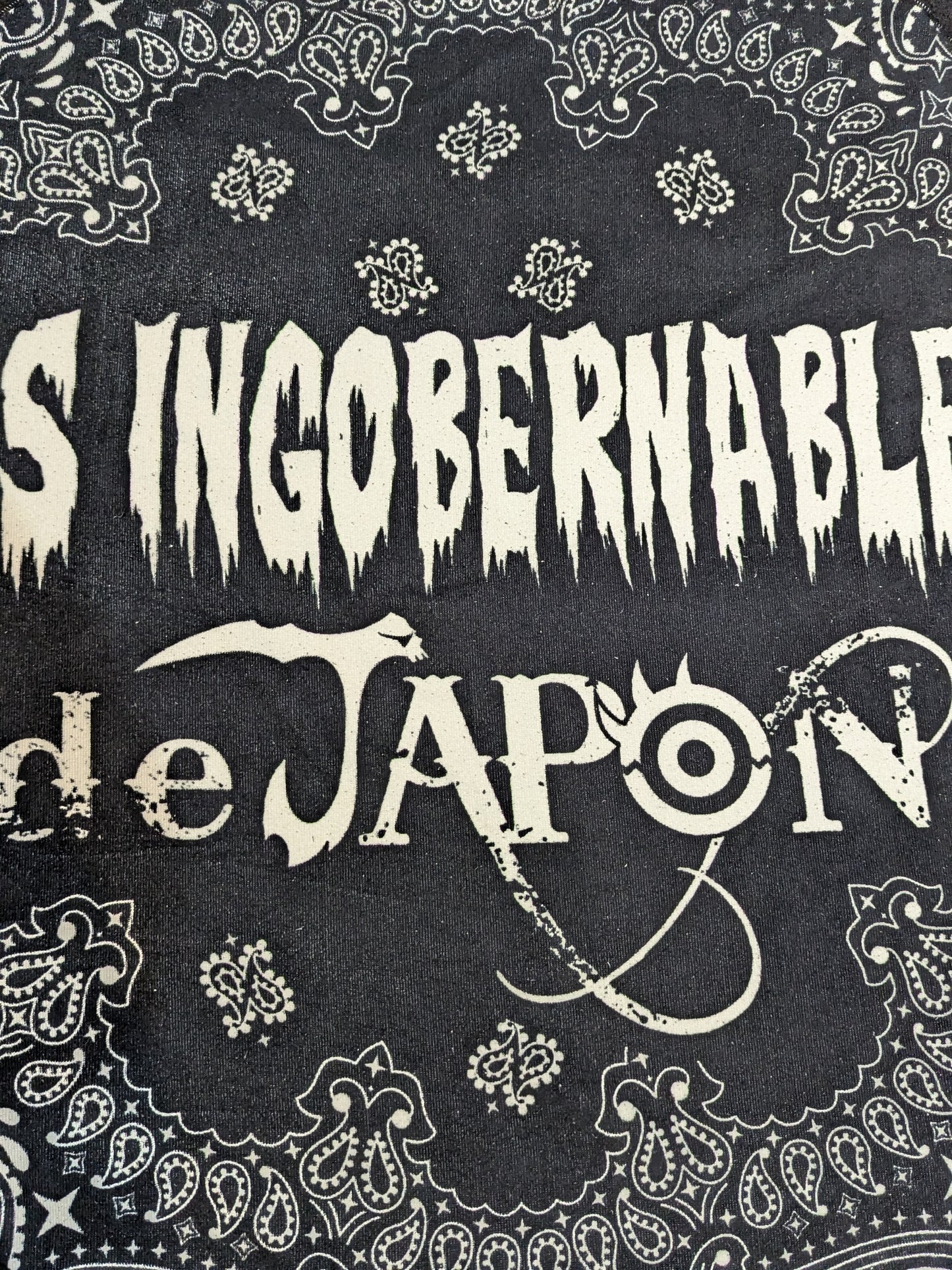 LOS INGOBERNABLES de JAPON  Circle Towel