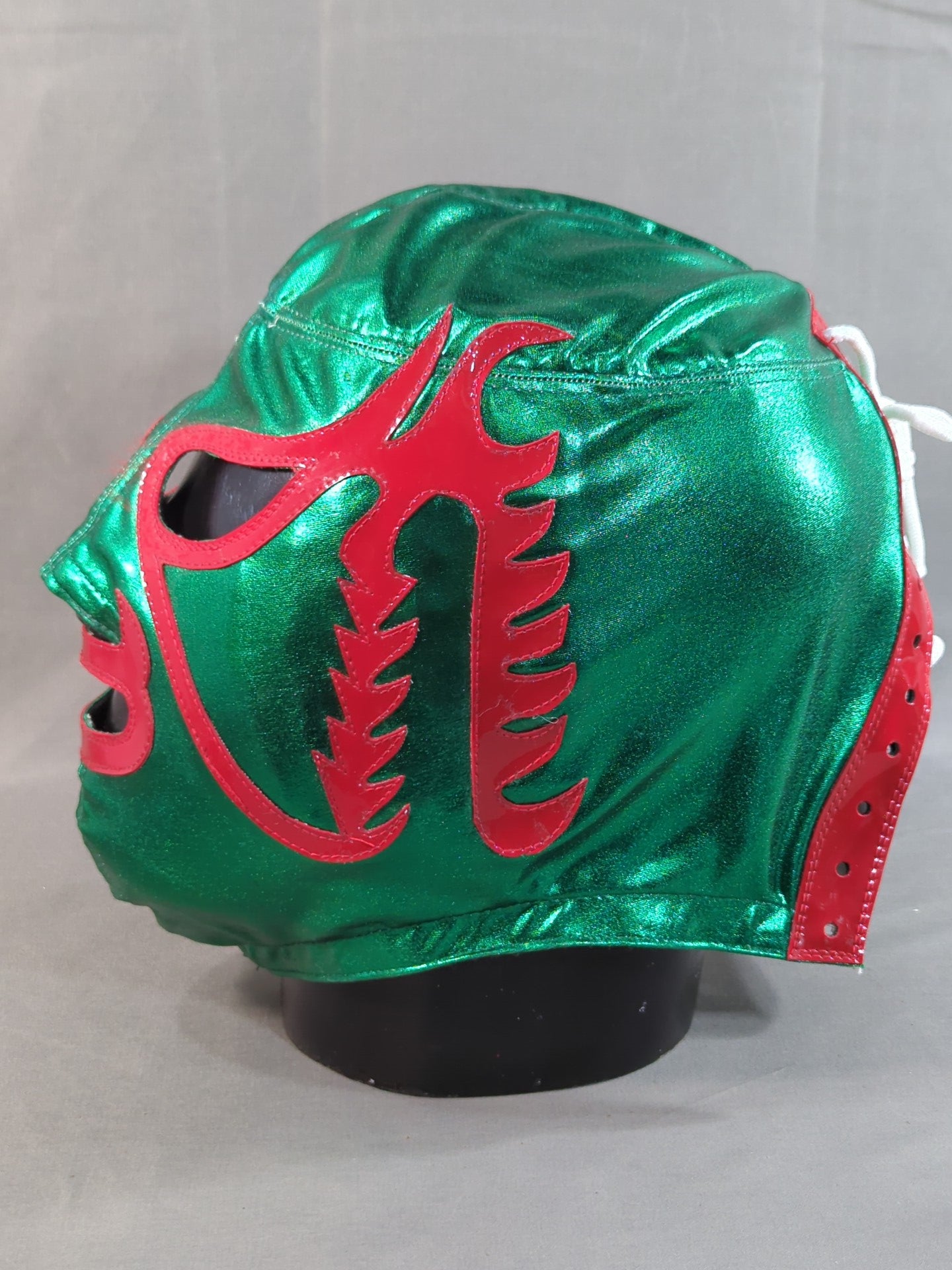 Mil Mascaras 