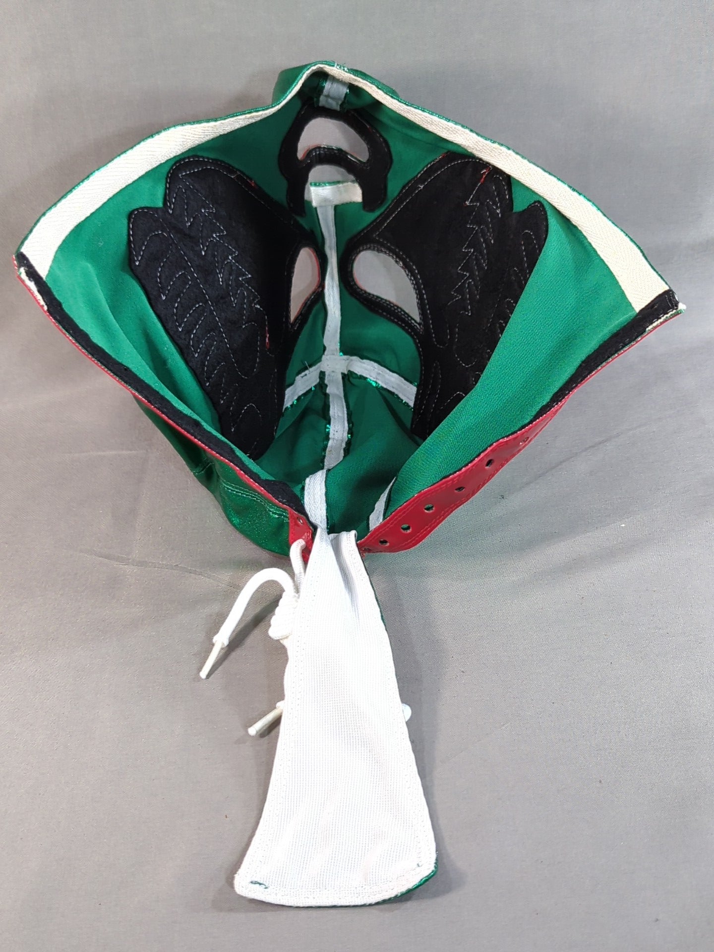 Mil Mascaras 