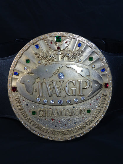 ★ 7 IWGP Champions fighters hand signed autograph !! ★ The first IWGP heavy weight championship belt