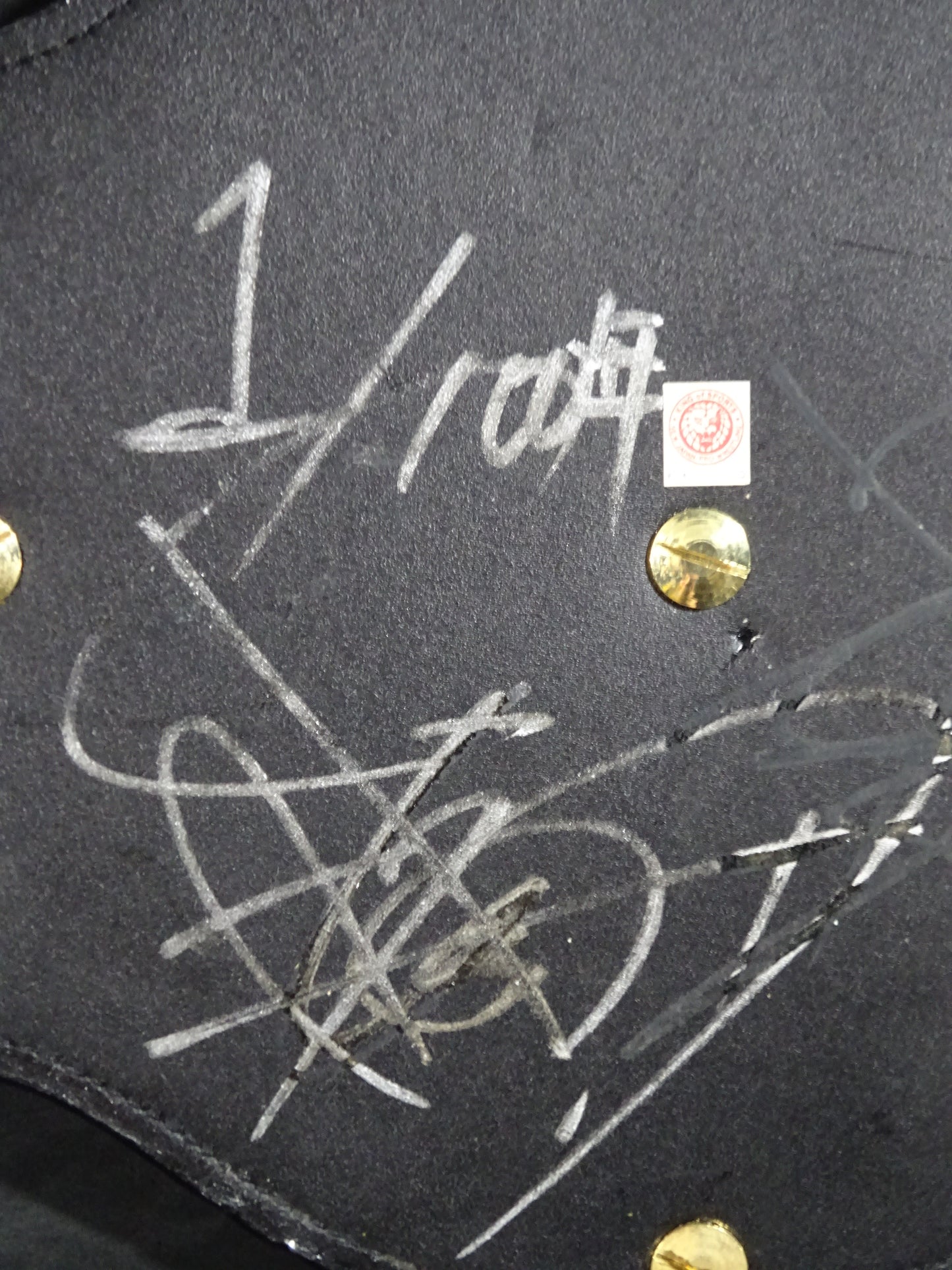 ★ 7 IWGP Champions fighters hand signed autograph !! ★ The first IWGP heavy weight championship belt