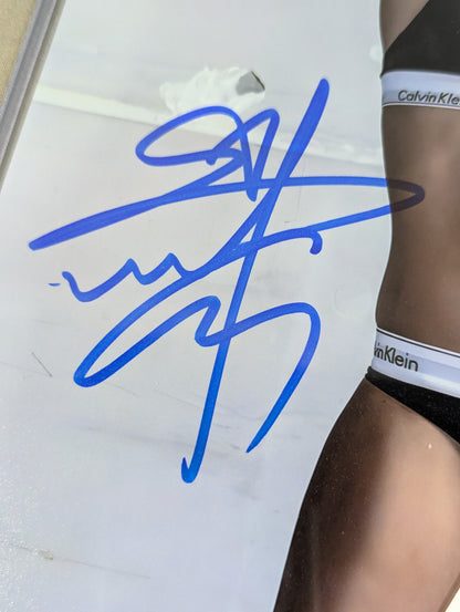 ★JSA★ ジュリア 直筆サイン入り ポートレート(カルバン・クライン)