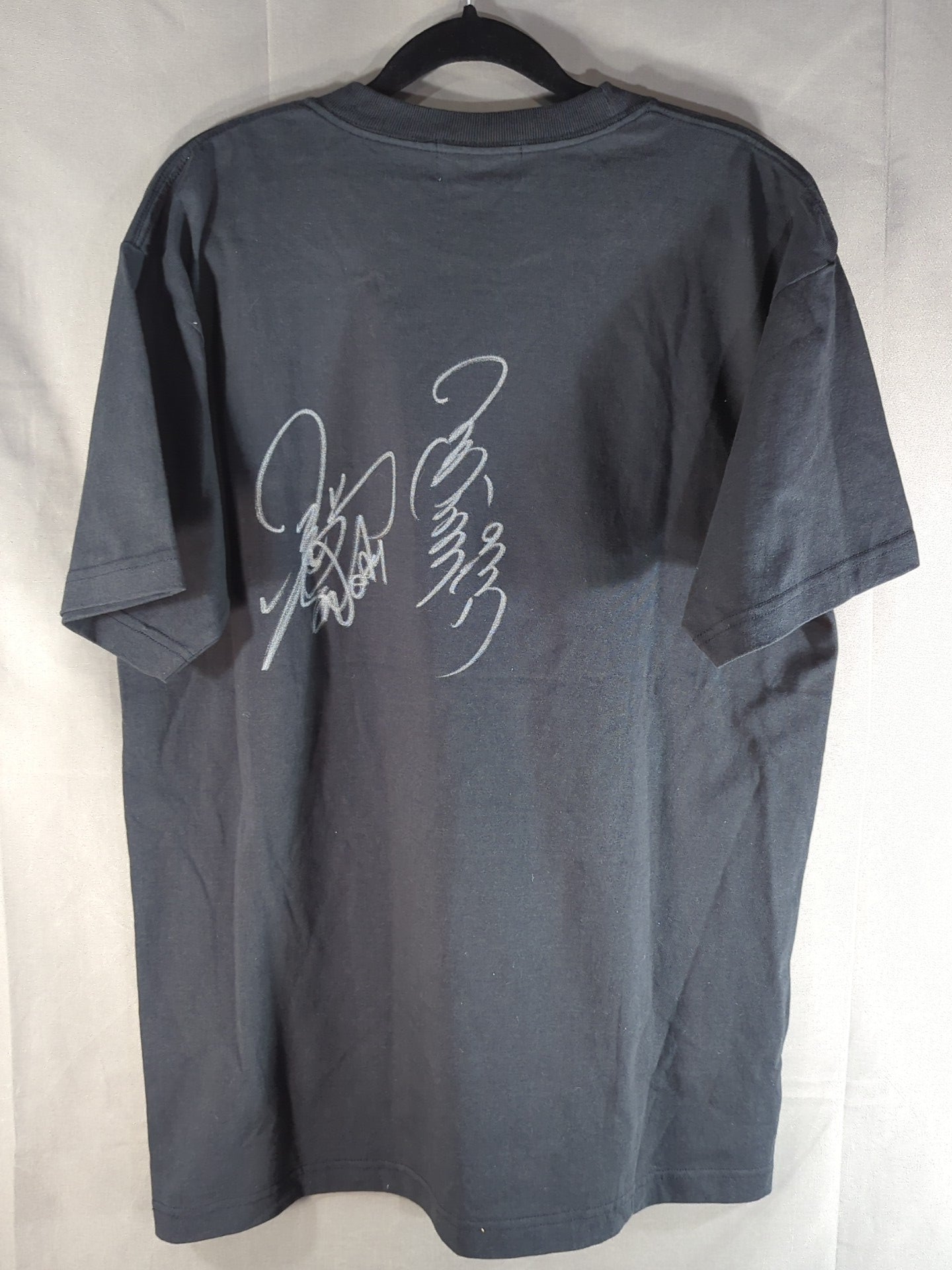 三沢光晴＆潮崎豪 直筆Wサイン入り】NOAH ロゴ Tシャツ(ブラック) – 闘道館