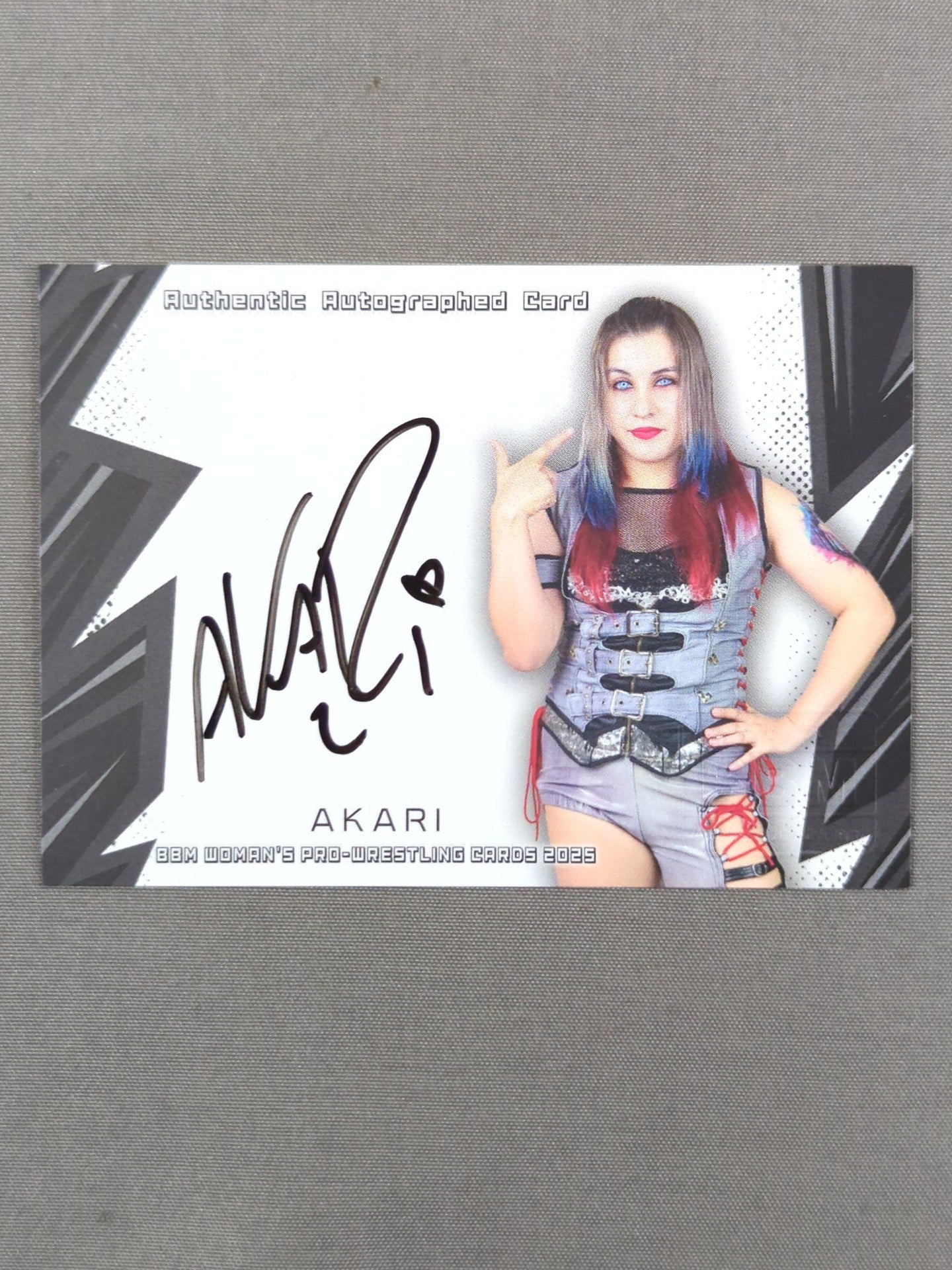 2025 BBM AKARI 公式サインカード