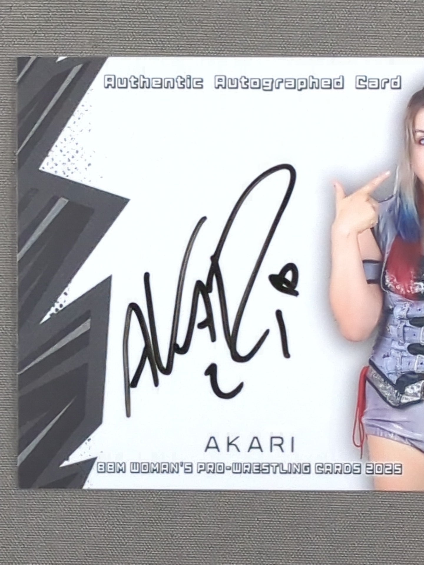 2025 BBM AKARI 公式サインカード